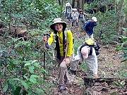 PA090060.JPG (319452 bytes)