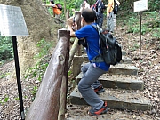 PA160051.JPG (257230 bytes)