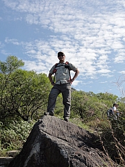 PB130016.JPG (248379 bytes)