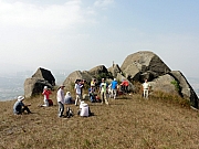 PB200079.JPG (209768 bytes)
