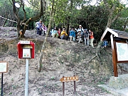 PC040049.JPG (352803 bytes)
