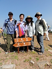 PC040176.JPG (272257 bytes)