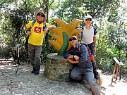 PC040191.JPG (364659 bytes)