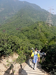 PC180043.JPG (317702 bytes)