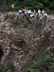 P2120078.JPG (336257 bytes)