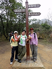 P2120090.JPG (294461 bytes)