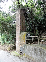 P3040026.JPG (338553 bytes)