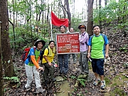 P8120016.JPG (356562 bytes)