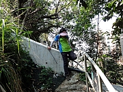 PB040090.JPG (371159 bytes)