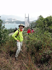 PC230015.JPG (301558 bytes)