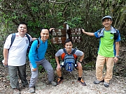 P3240055.JPG (323000 bytes)