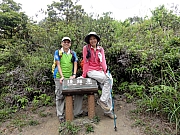 P3240123.JPG (370742 bytes)