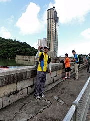 P8040010.JPG (216766 bytes)