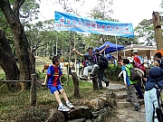 PB030048.JPG (283649 bytes)