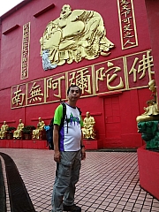 PB100023.JPG (223497 bytes)