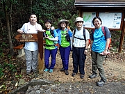 PB100043.JPG (258744 bytes)