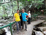 PB100055.JPG (284783 bytes)
