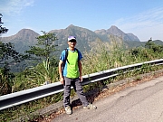 PB170021.JPG (229810 bytes)