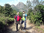 PB170028.JPG (319479 bytes)