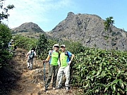 PB170040.JPG (277937 bytes)