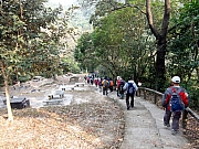 P1190006.JPG (386084 bytes)