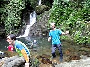 P8100040.JPG (305596 bytes)