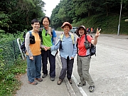 PB020001.JPG (240089 bytes)