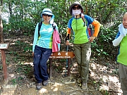 PB160036.JPG (299956 bytes)