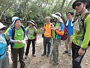 PB230072.JPG (304324 bytes)