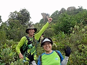 PB300021.JPG (255120 bytes)