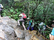 PB300076.JPG (287145 bytes)