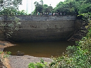 PB300092.JPG (240024 bytes)