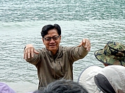 PC070074.JPG (208027 bytes)