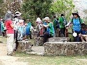 P3290034.JPG (558575 bytes)