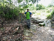 P6280053.JPG (639317 bytes)