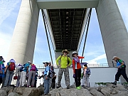 P8020049.JPG (256319 bytes)