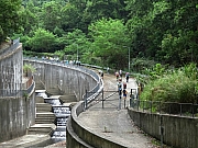 PB080006.JPG (487128 bytes)