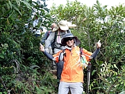 PB220023.JPG (429755 bytes)