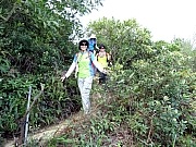 PB220028.JPG (519842 bytes)