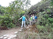 PC060033.JPG (719287 bytes)