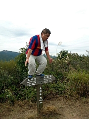 PC060069.jpg (349862 bytes)