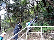 PC200001.JPG (599737 bytes)