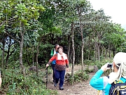 PC200029.JPG (466938 bytes)