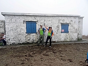 P2140048.JPG (405967 bytes)