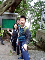 P2210027.JPG (348027 bytes)