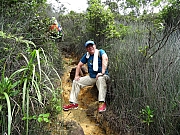 P7030010.JPG (749924 bytes)