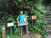 P8280016.JPG (484796 bytes)