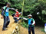 PA020032.JPG (535792 bytes)