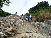 PB130145.JPG (526808 bytes)