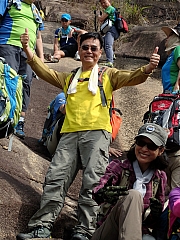 PB050043.JPG (428333 bytes)